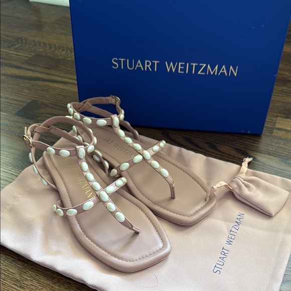 Stuart Weitzman Shoes - Stuart Weitzman Nude Sandals T-Strap Design